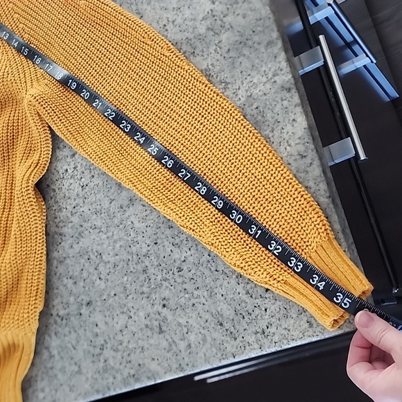 Urban Outfitters mustard yellow open knit cardigan with pockets! - Picture 9 of 9